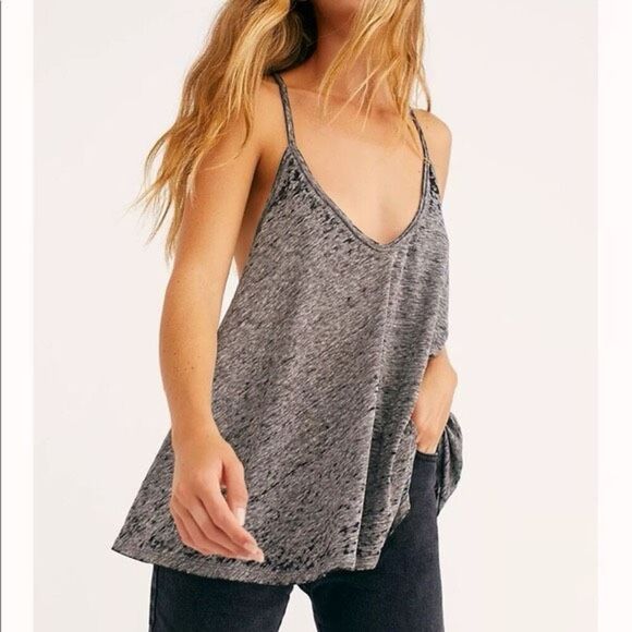 ✨Free People We The Free Gray Sandy Tank Sz Medium Top✨ - Picture 1 of 10